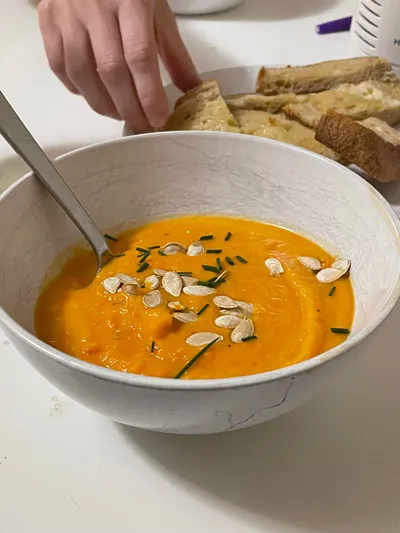 Butternut carrot soup