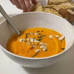 Butternut carrot soup