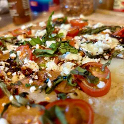 Mediterranean Pizza